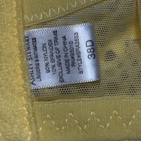 Ashley Stewart Convertible Lace Underwire Bra - Picture 11 of 14